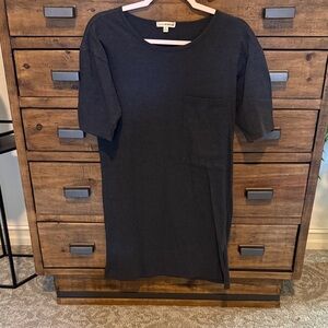 Zenana Outfitters Dar Gary Short Sleeve Tunic with Pocket